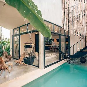 Villa Jungle Rooftop -priv Pool-bathtub-jacuzzi 2a