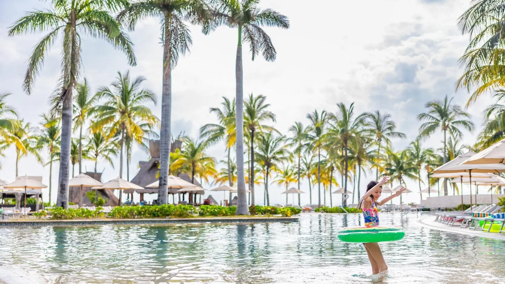 Villa Del Palmar Cancun Luxury Beach Resort & Spa